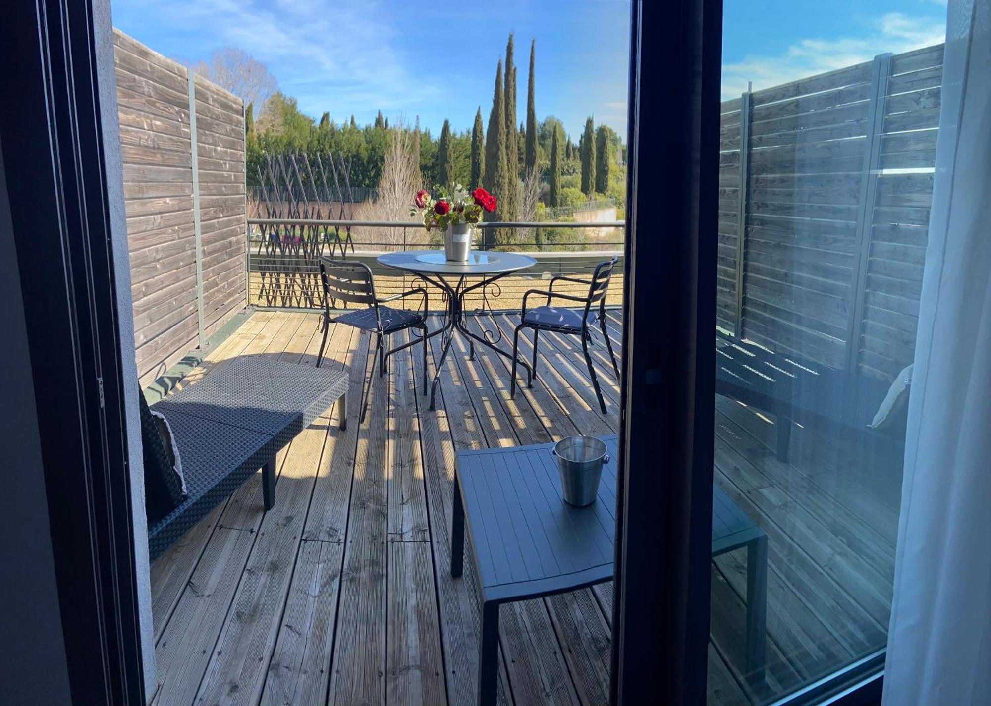 Éguilles Les Terrasses D'Aix - Studio Avec Grande Terrasse Privee المظهر الخارجي الصورة